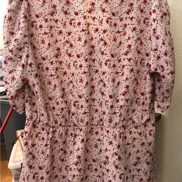 Pleione Blush Floral Top - Picture 2 of 4